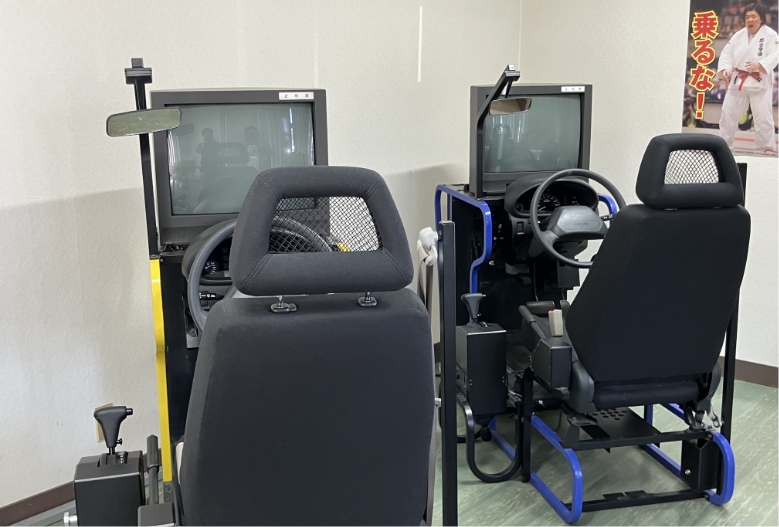 シミュレーター(四輪)